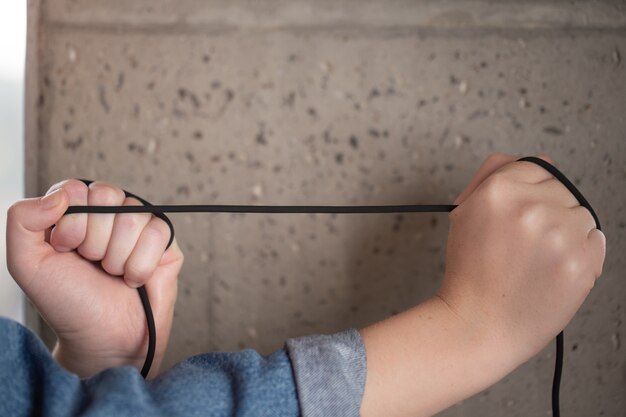 Jak wybrać odpowiedni kabel do instalacji elektrycznej: praktyczne wskazówki i porady